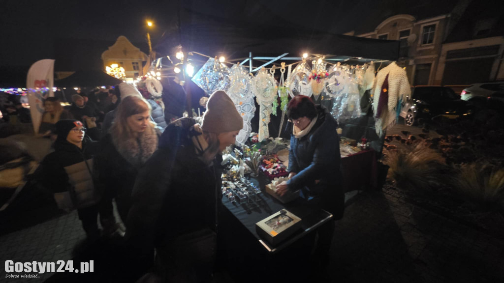 Mikołajki na rynku w Piaskach