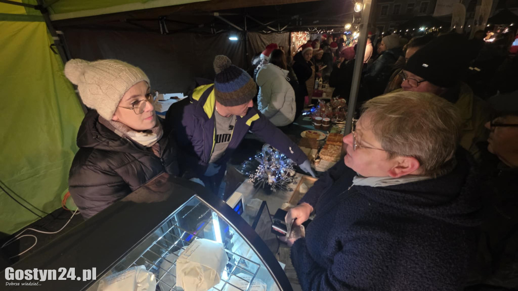 Mikołajki na rynku w Piaskach