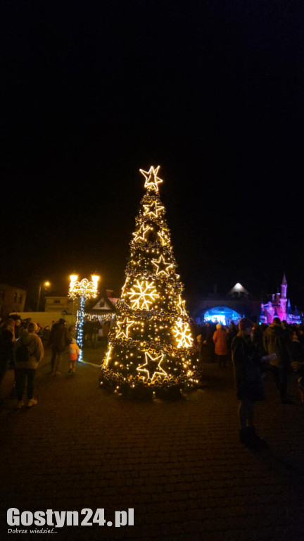 Mikołajki na rynku w Piaskach