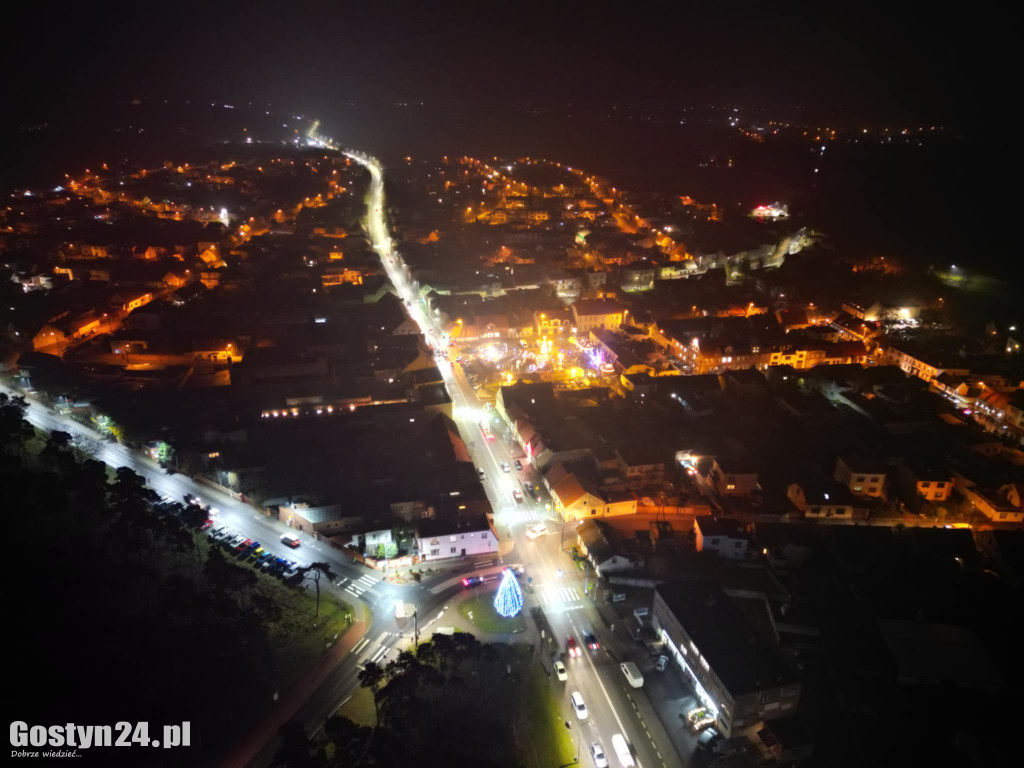 Mikołajki na rynku w Piaskach