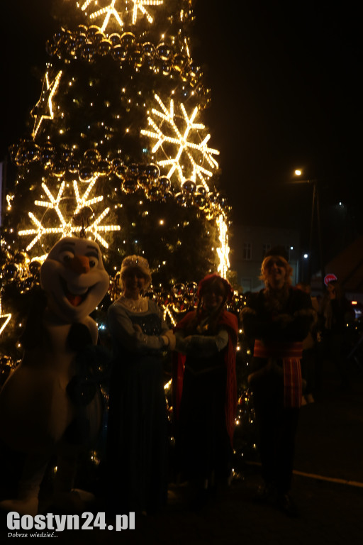 Mikołajki na rynku w Piaskach