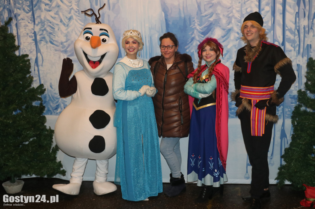 Mikołajki na rynku w Piaskach