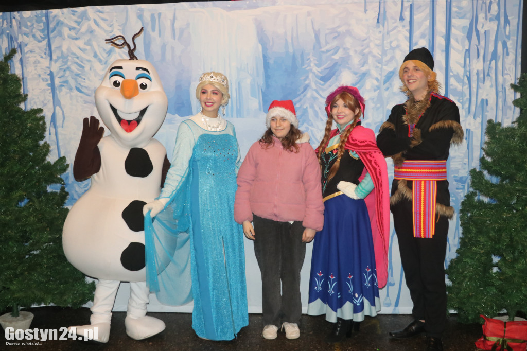 Mikołajki na rynku w Piaskach