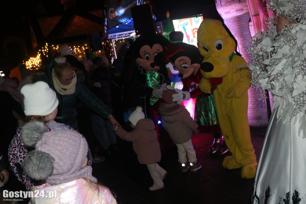 Mikołajki na rynku w Piaskach