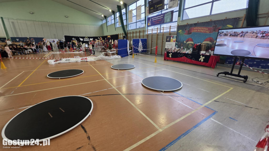 Mikołajkowa Liga Robotyki w SP 1 w Gostyniu