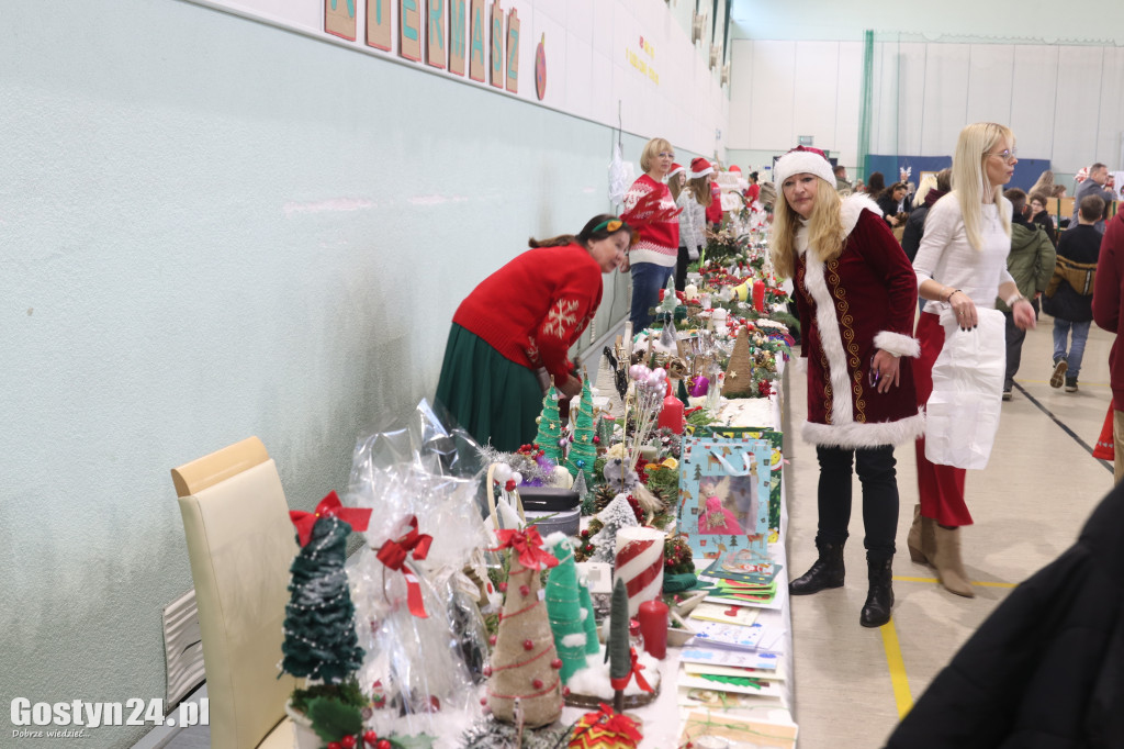 Mikołajkowa Liga Robotyki w SP 1 w Gostyniu