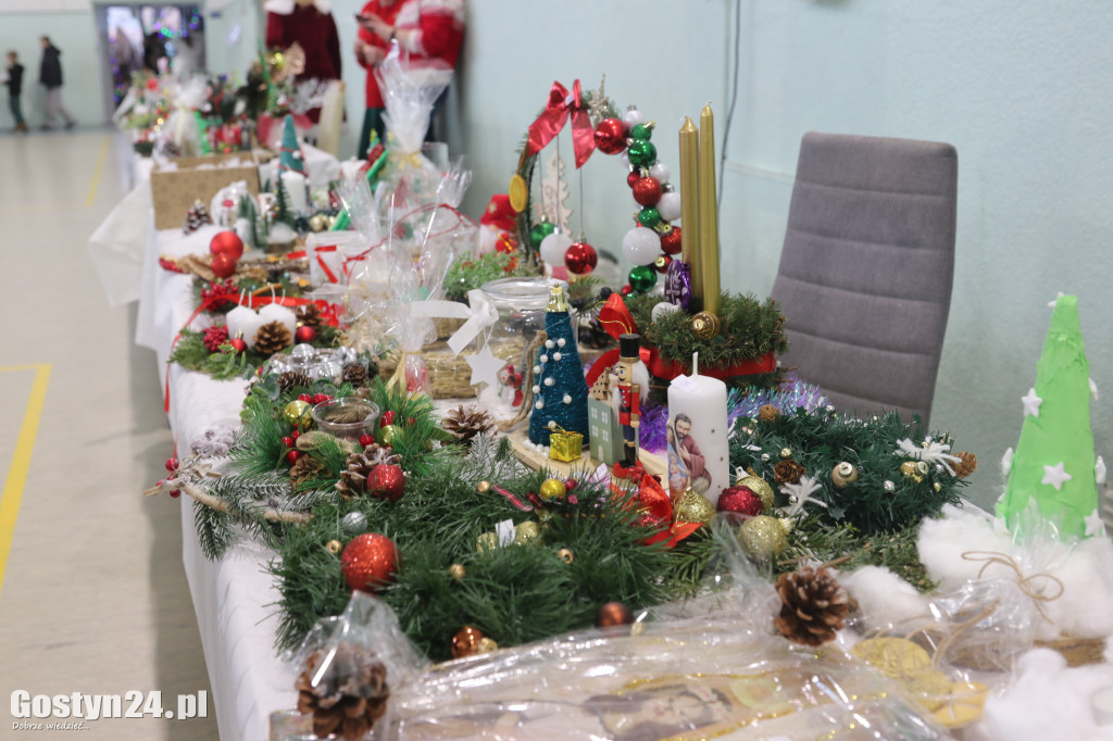 Mikołajkowa Liga Robotyki w SP 1 w Gostyniu