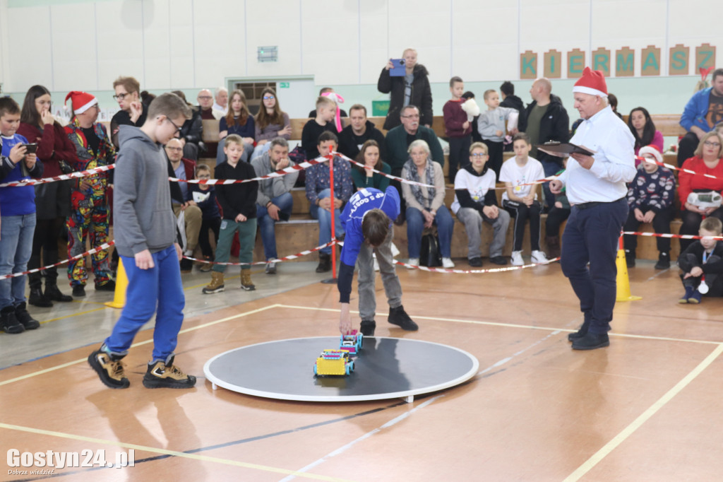 Mikołajkowa Liga Robotyki w SP 1 w Gostyniu