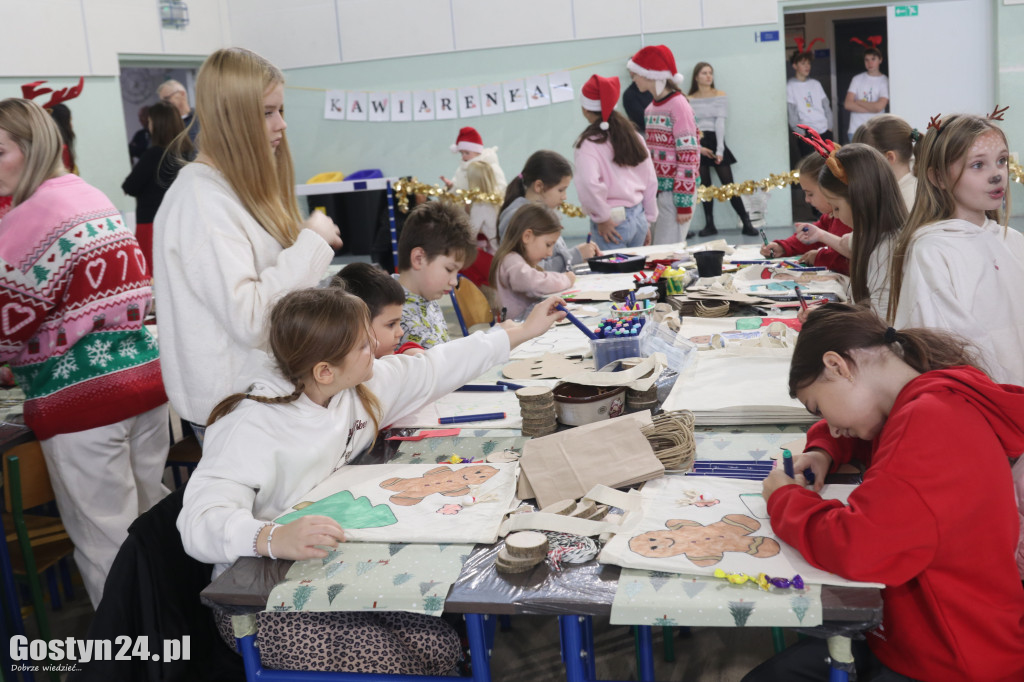 Mikołajkowa Liga Robotyki w SP 1 w Gostyniu