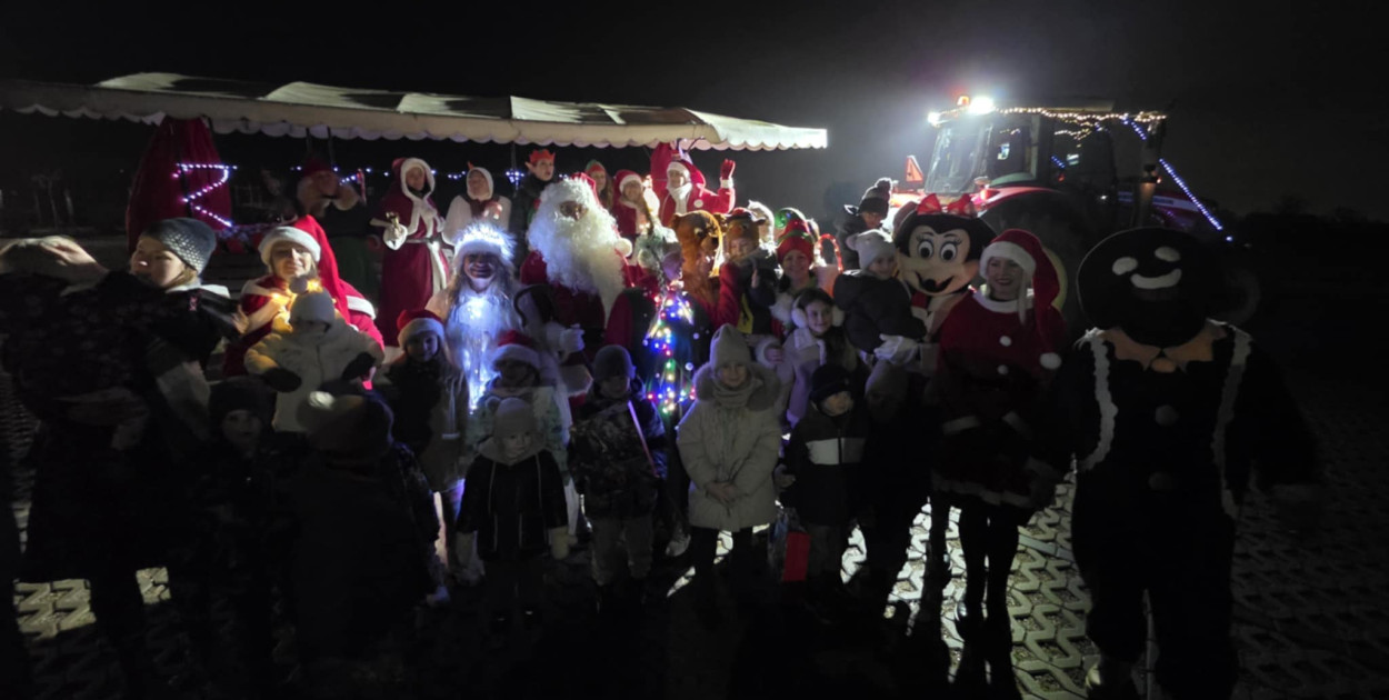 Mikołajkowy korowód przejechał przez Brzezie