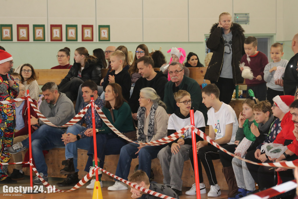 Mikołajkowa Liga Robotyki w SP 1 w Gostyniu