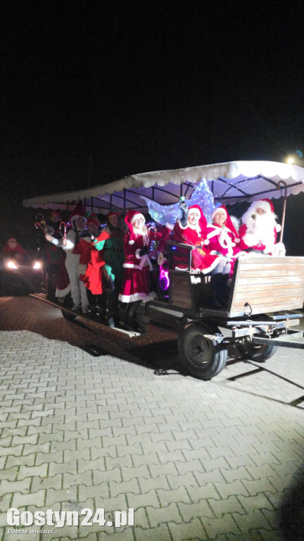 Mikołajkowy korowód przejechał przez Brzezie