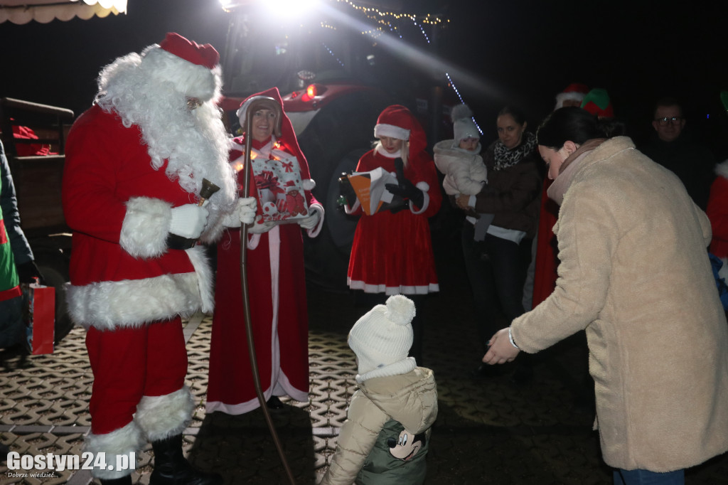 Mikołajkowy korowód przejechał przez Brzezie