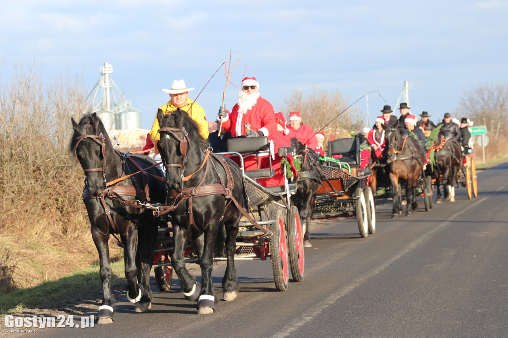 Mikołajkowy korowód w nowy składzie w Starej Krobi