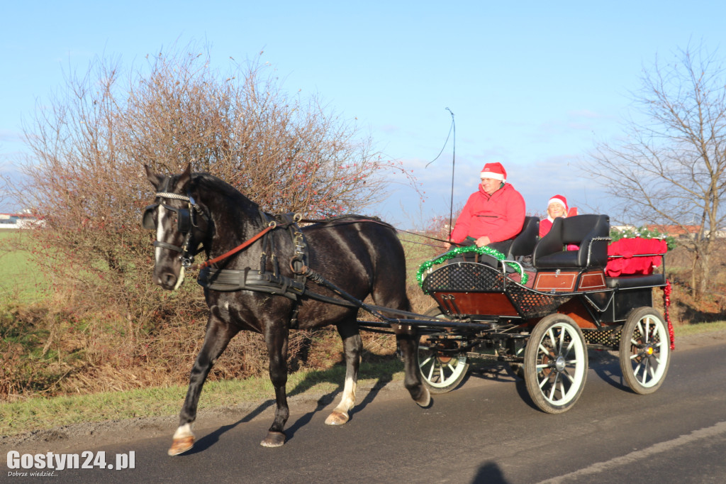 Mikołajkowy korowód w nowy składzie w Starej Krobi