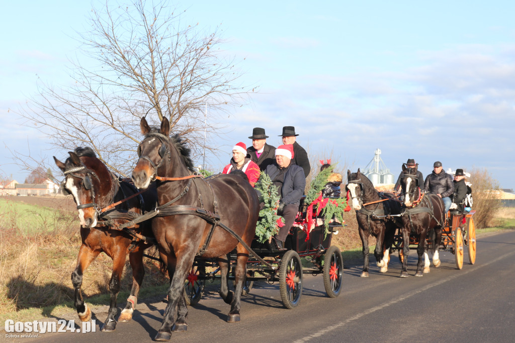 Mikołajkowy korowód w nowy składzie w Starej Krobi