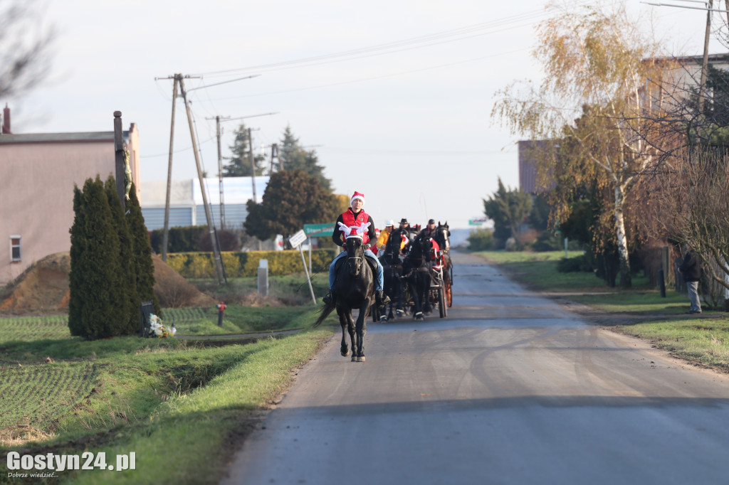 Mikołajkowy korowód w nowy składzie w Starej Krobi
