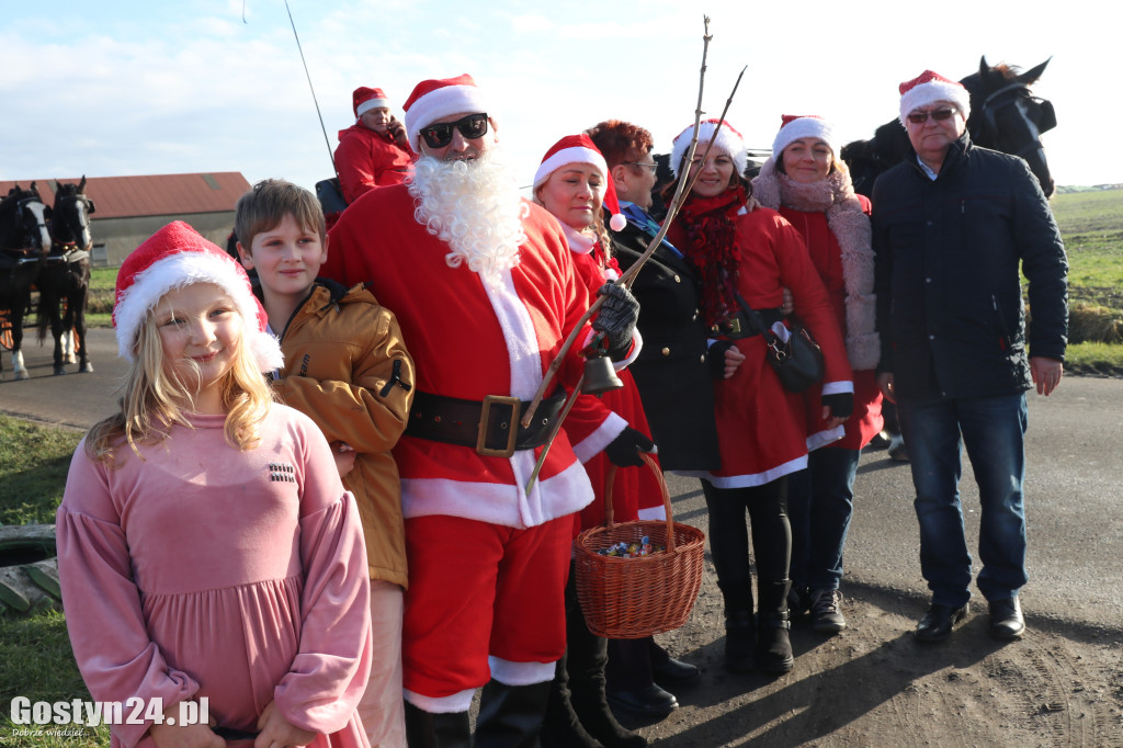 Mikołajkowy korowód w nowy składzie w Starej Krobi