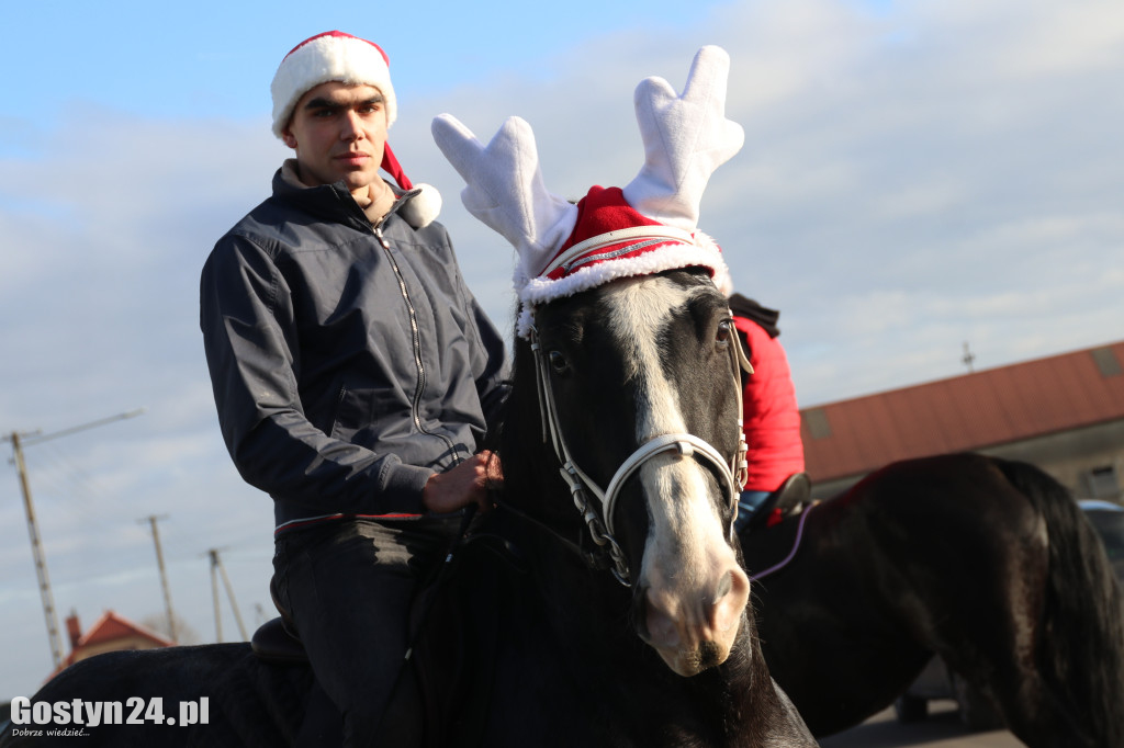 Mikołajkowy korowód w nowy składzie w Starej Krobi