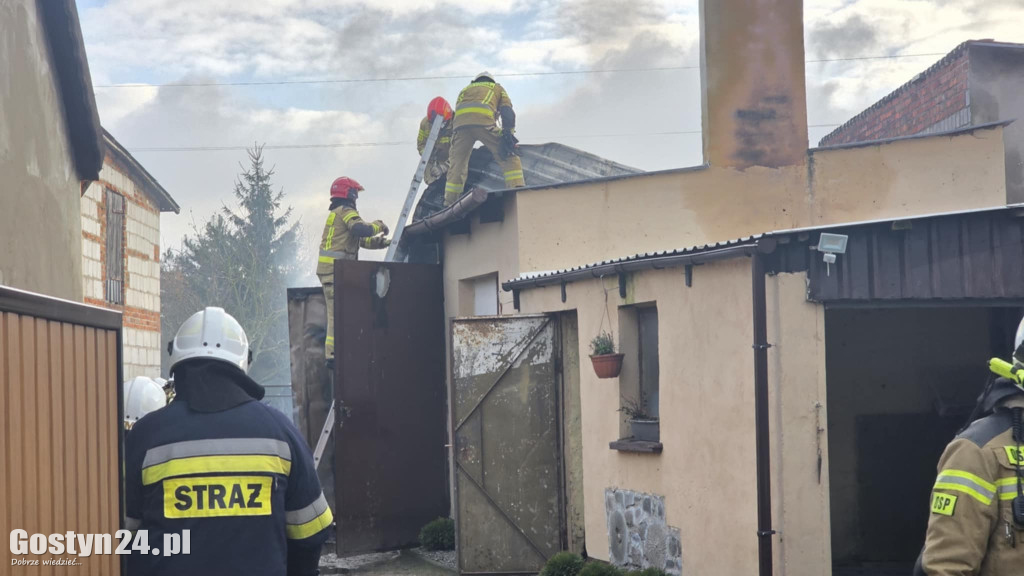 Pożar budynku garażowego w Pogorzeli