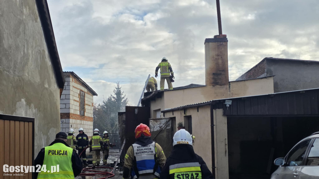 Pożar budynku garażowego w Pogorzeli