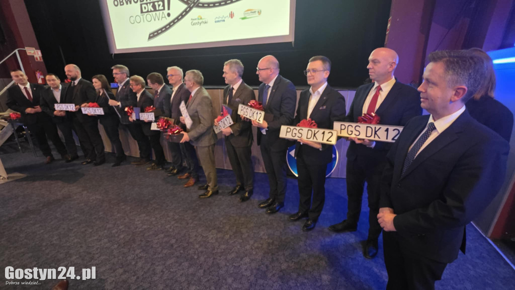 Spotkanie w kinie po wizytacji nowej obwodnicy