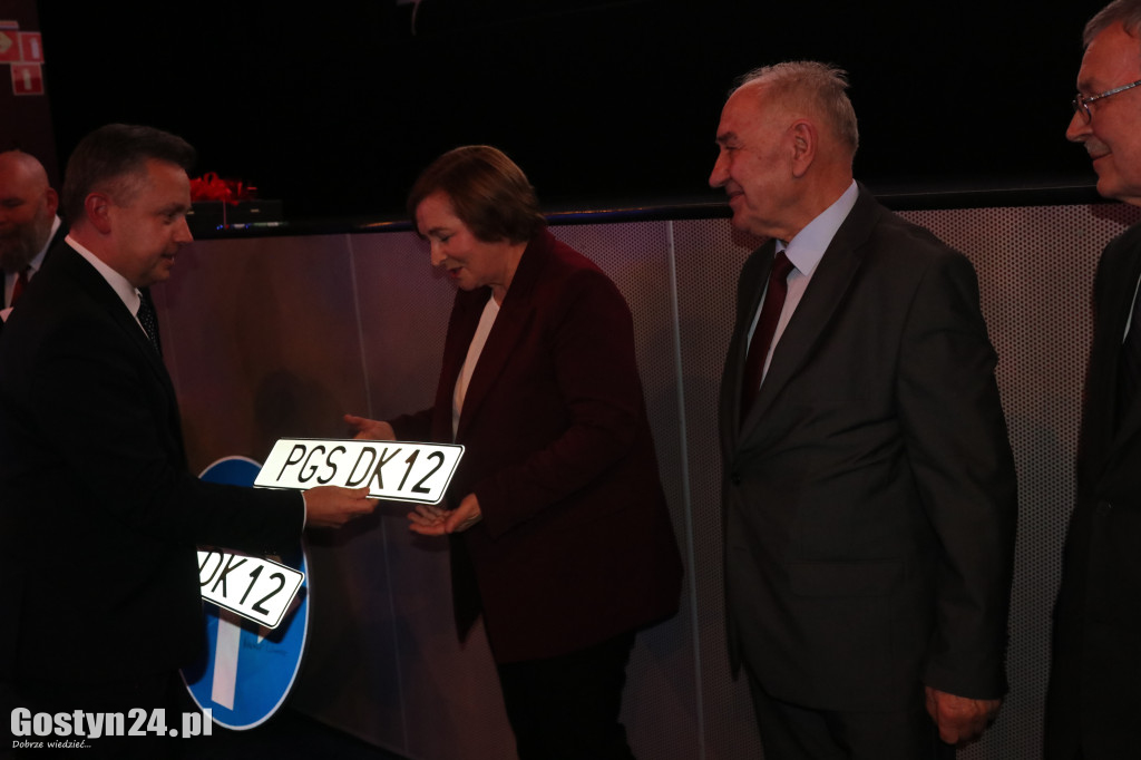 Spotkanie w kinie po wizytacji nowej obwodnicy