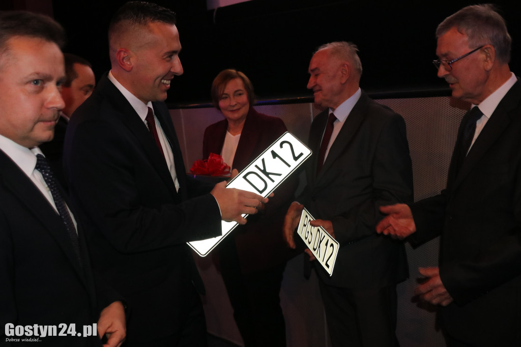 Spotkanie w kinie po wizytacji nowej obwodnicy