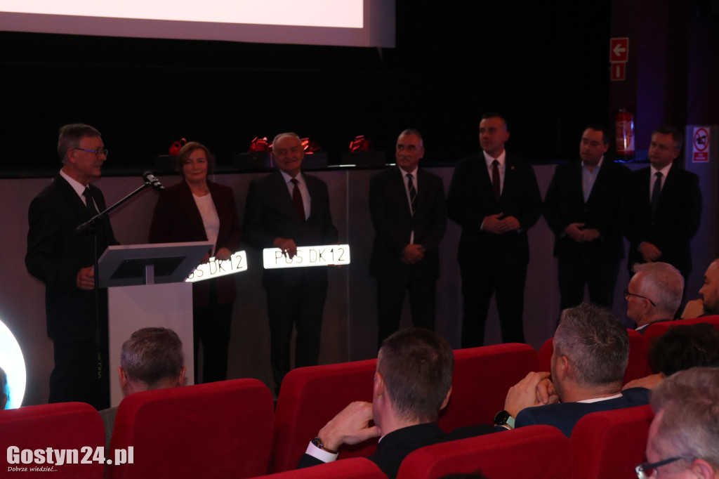 Spotkanie w kinie po wizytacji nowej obwodnicy