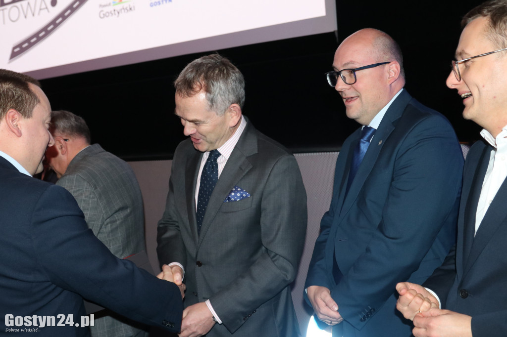 Spotkanie w kinie po wizytacji nowej obwodnicy