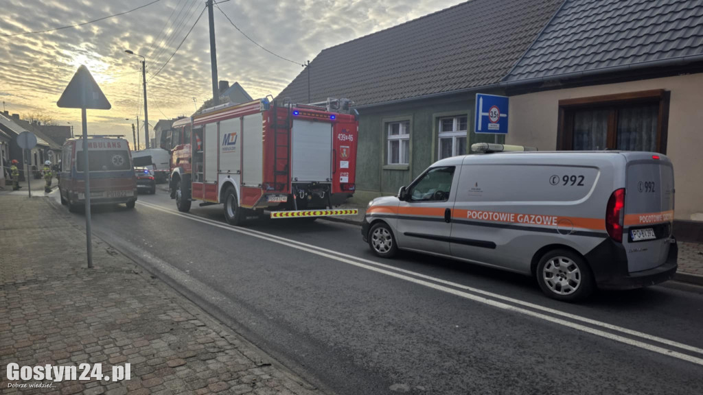 Samochód wjechał w budynek mieszkalny w Pogorzeli