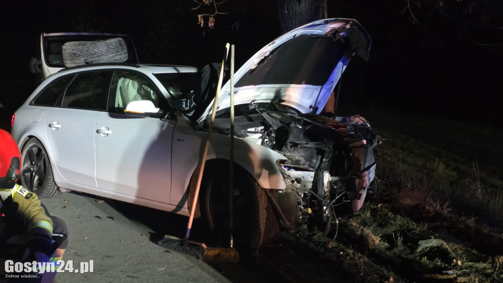 Kolizja na wyjeździe z Piasków w kierunku Grabonoga