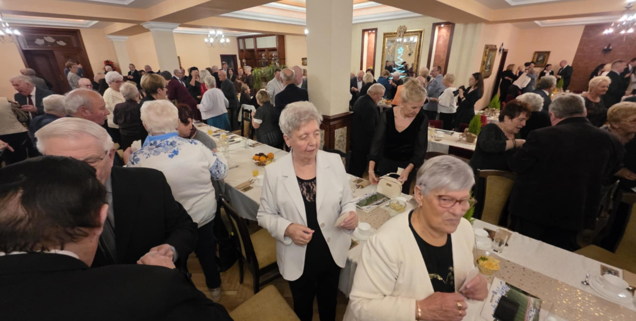 Wigilia organizacji senioralnych w Krobi