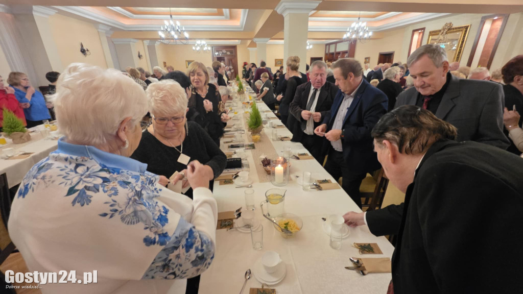Wigilia organizacji senioralnych w Krobi