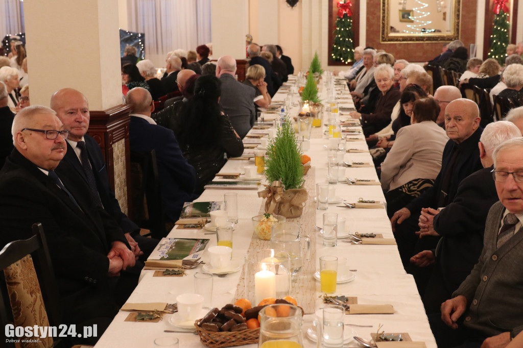 Wigilia organizacji senioralnych w Krobi