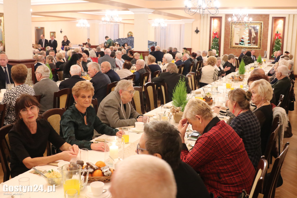 Wigilia organizacji senioralnych w Krobi