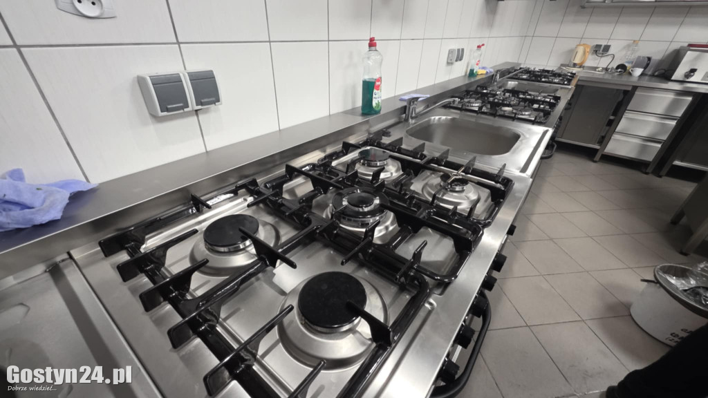 Gotowanie ze znanym kucharzem w ZSOiZ w Krobi