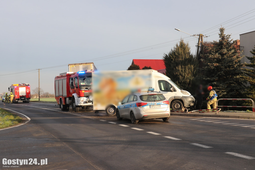 Zderzenie dwóch pojazdów w Żychlewie