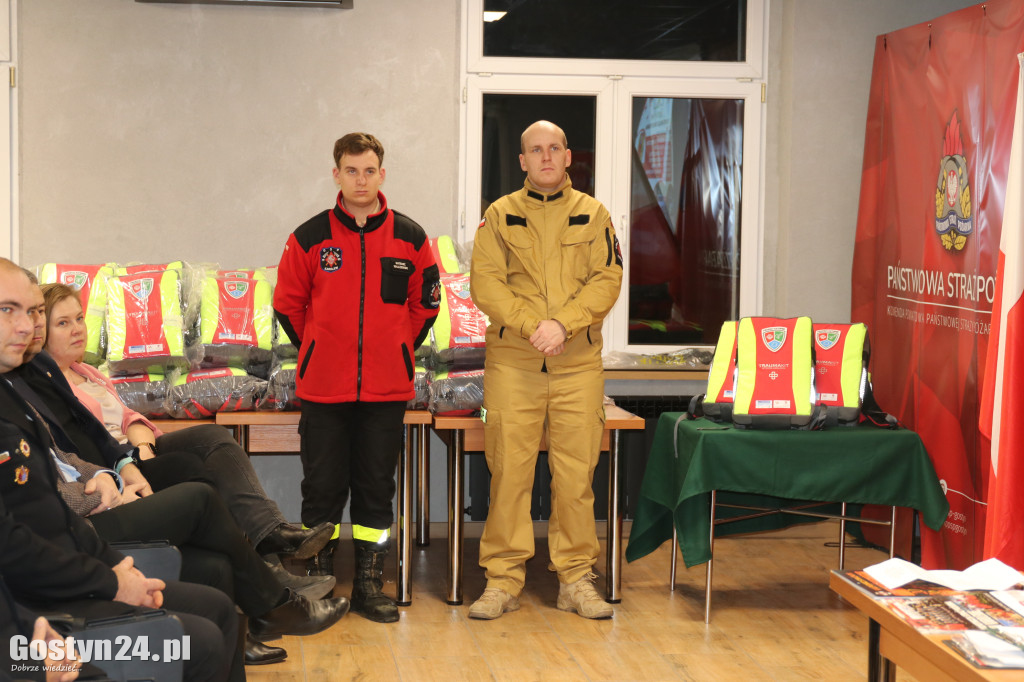 Rozdano plecaki Pierwszy Ratownik w powiecie gostyńskim