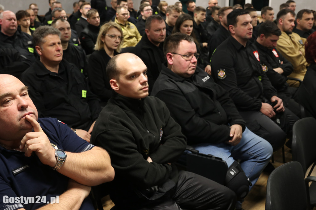 Rozdano plecaki Pierwszy Ratownik w powiecie gostyńskim