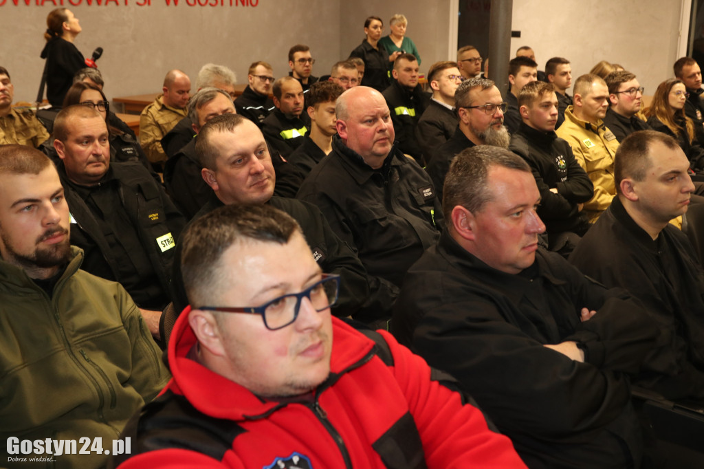 Rozdano plecaki Pierwszy Ratownik w powiecie gostyńskim