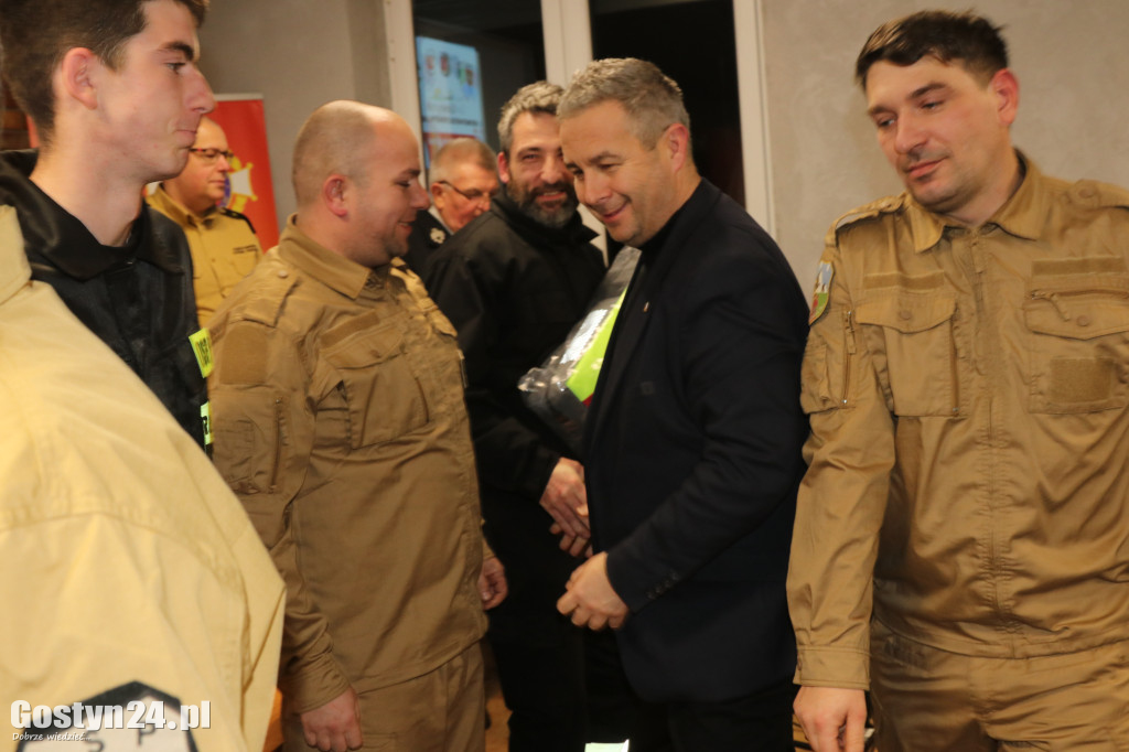 Rozdano plecaki Pierwszy Ratownik w powiecie gostyńskim