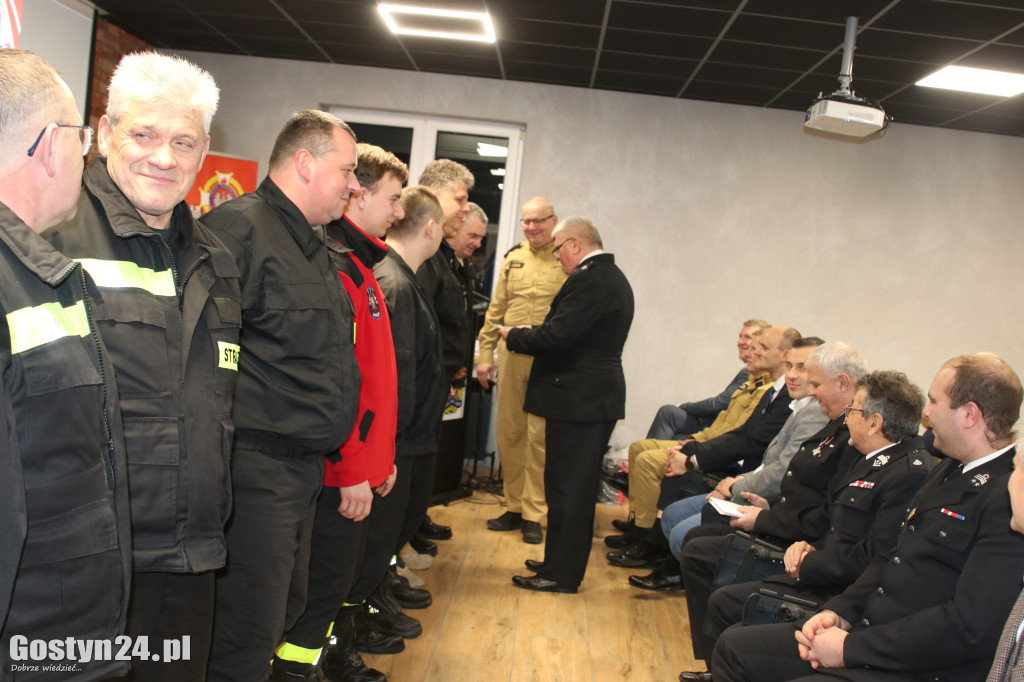 Rozdano plecaki Pierwszy Ratownik w powiecie gostyńskim