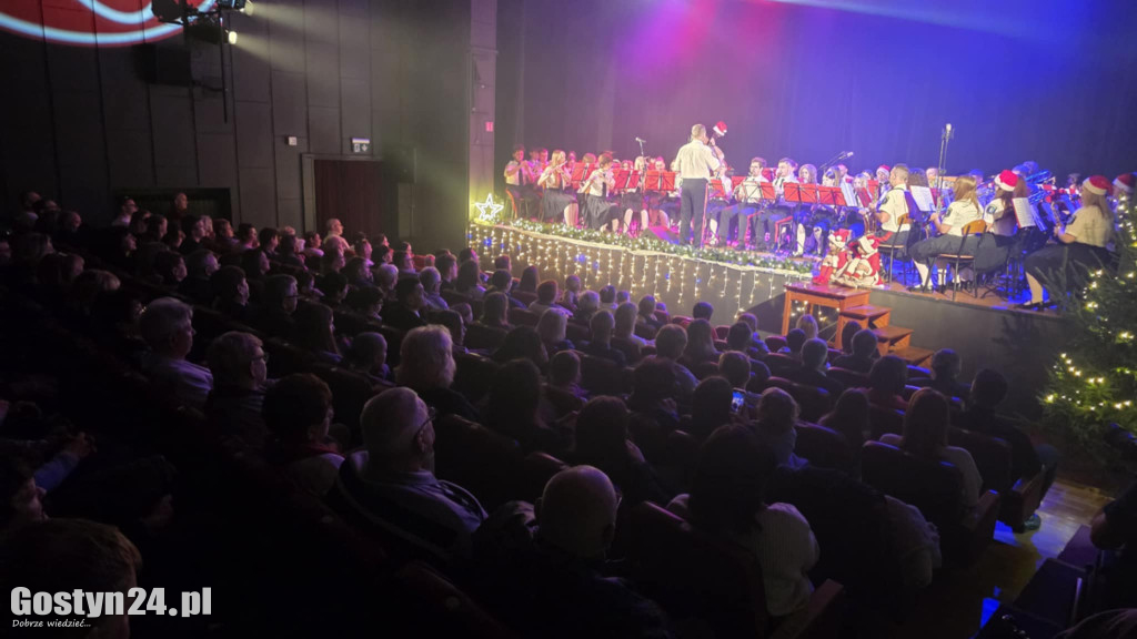 Świąteczny koncert orkiestry w Krobi