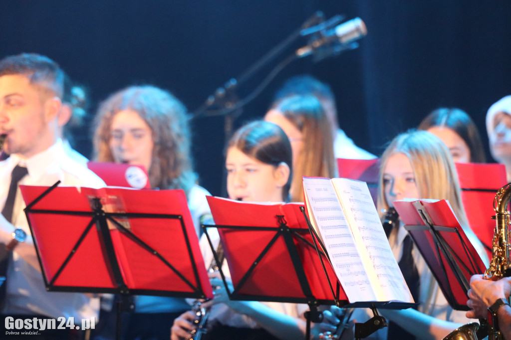 Świąteczny koncert orkiestry w Krobi