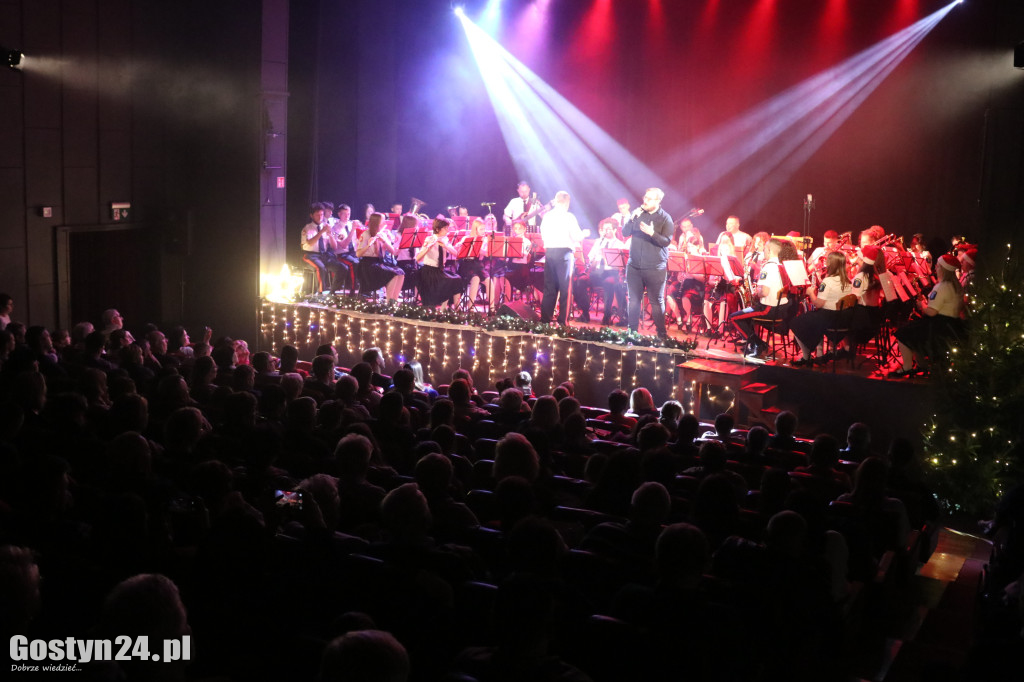 Świąteczny koncert orkiestry w Krobi