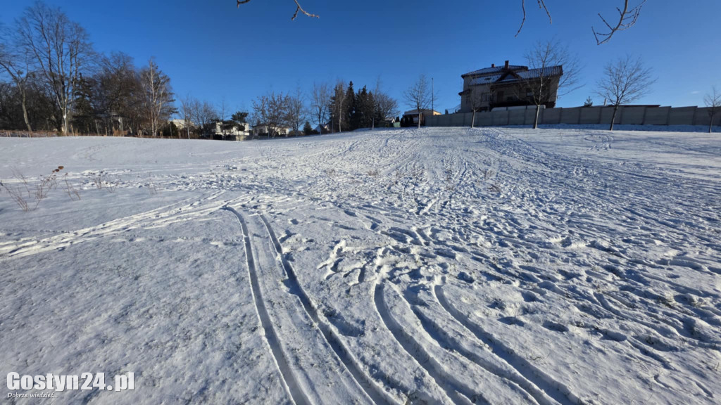 Wizytówka Gostynia rozjechana przez sanki