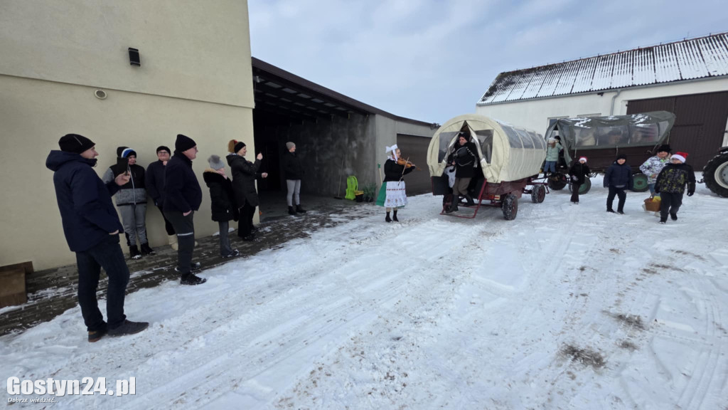 Kolędowanie z Biskupianami w gminie Gostyń i Piaski