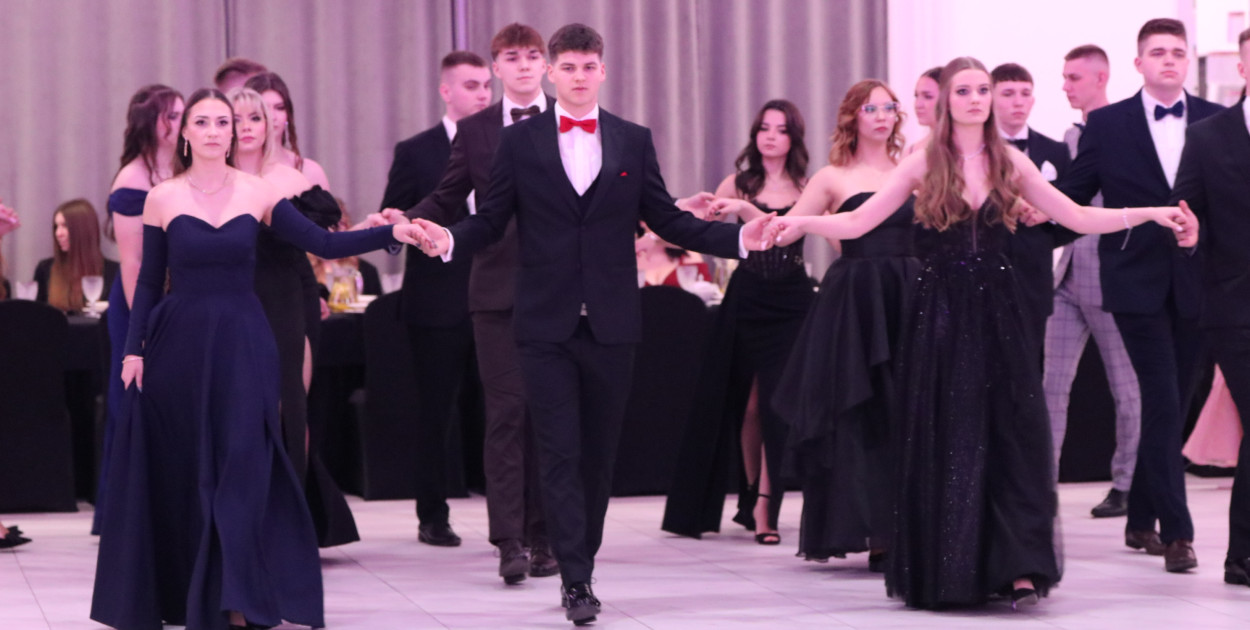 Studniówka maturzystów ZSR w Grabonogu