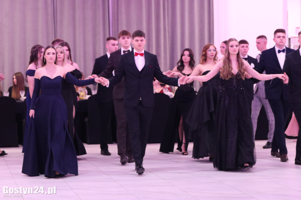 Studniówka maturzystów ZSR w Grabonogu